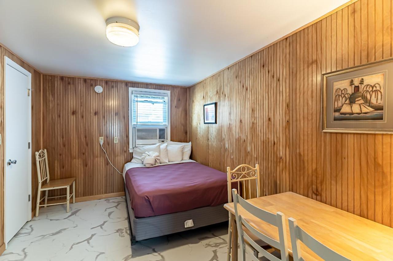 Boardwalk Sand & Surf Beach Hotel Oceanfront Seaside Heights Exterior photo