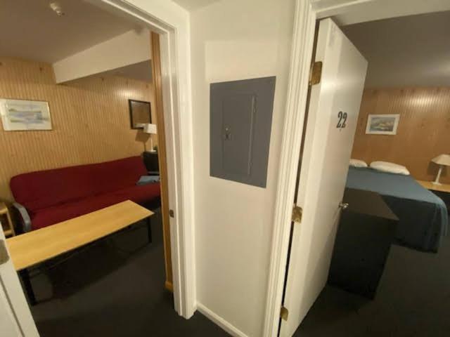 Boardwalk Sand & Surf Beach Hotel Oceanfront Seaside Heights Room photo